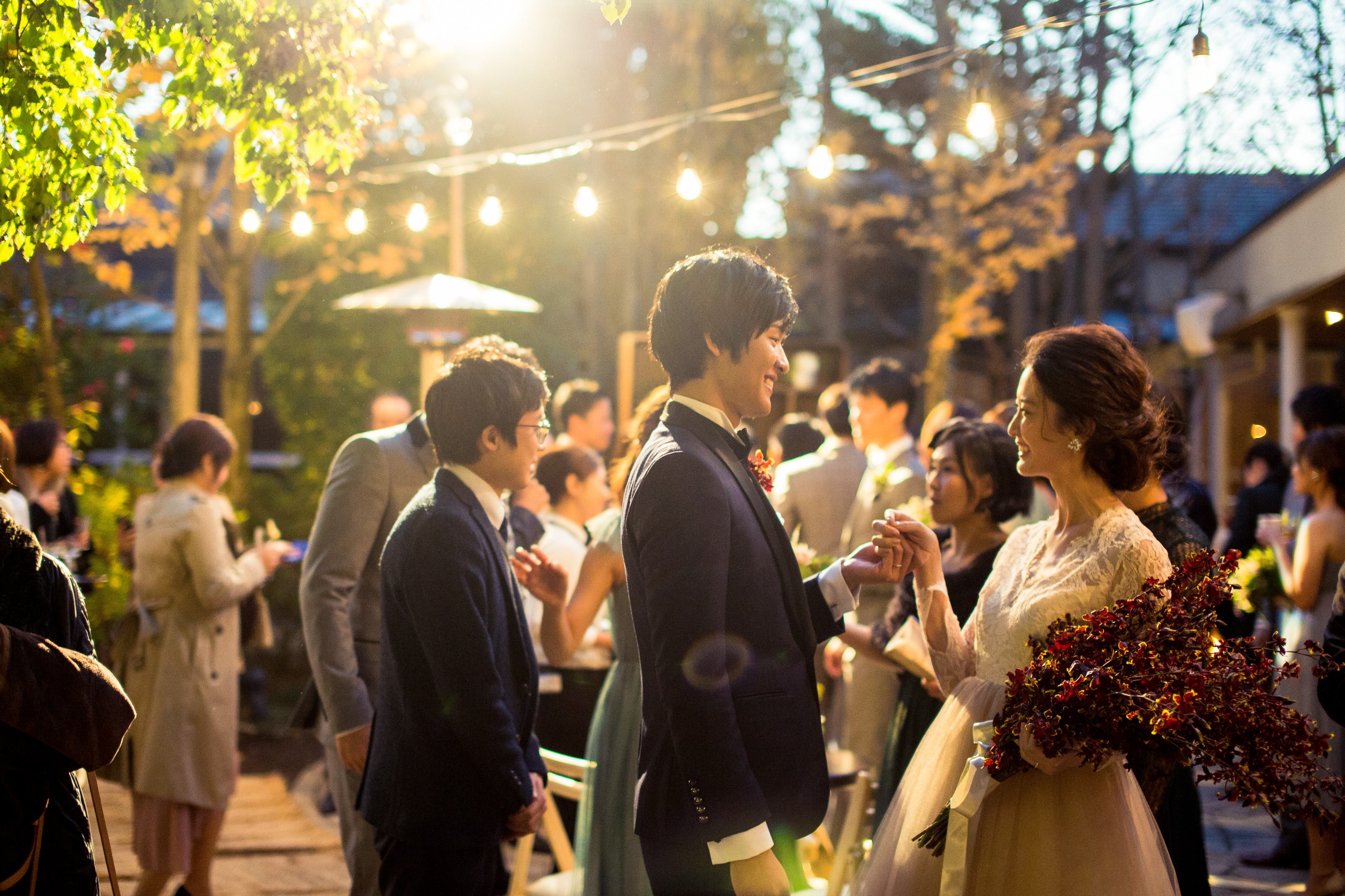 昼と夜で全く異なる顔を持つパーティ会場